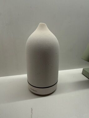 Vitruvi White Ceramic Ultrasonic Diffuser - Minimal Home Art